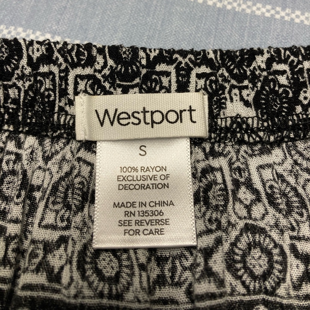 💛TODAY***$15***Westport black and white paisley maxi skirt. - Picture 2 of 4